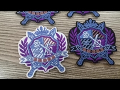 Nhãn thêu tùy chỉnh Các miếng dán chuyển nhiệt cho nhãn quần áo