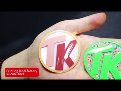 Nhãn quần áo chuyển nhiệt silicone 3D thân thiện với môi trường với hiệu ứng phản xạ