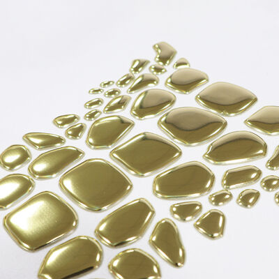 Nhà máy Custom Metallic Gold TPU Heat Transfer Label - Biểu tượng hình dạng không đều cho quần áo sang trọng & quần áo thời trang