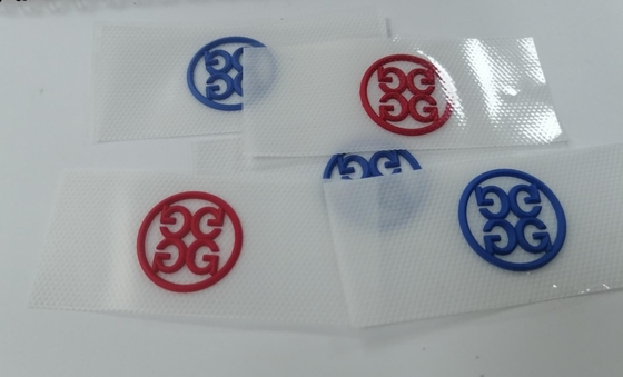 Nhãn quần áo truyền nhiệt silicon đúc 3D có thể giặt được cho hàng may mặc