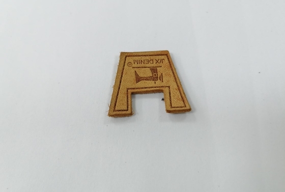 May trên quần áo Bản vá da thật Logo nổi cho hàng may mặc