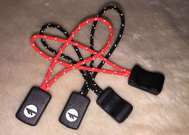 Biểu trưng 3D cá nhân Skiwear Thể thao cao su Zipper Puller Micro Injection