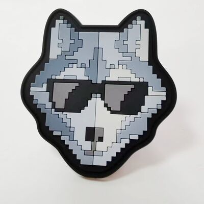 Biểu tượng silicone 3D tùy chỉnh - Pixel Art Wolf Shape Silicone Heat Transfer Patch cho quần áo