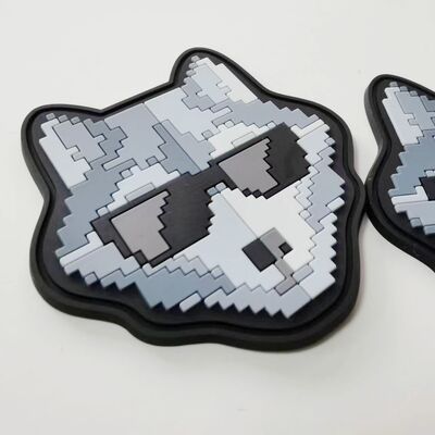Biểu tượng silicone 3D tùy chỉnh - Pixel Art Wolf Shape Silicone Heat Transfer Patch cho quần áo