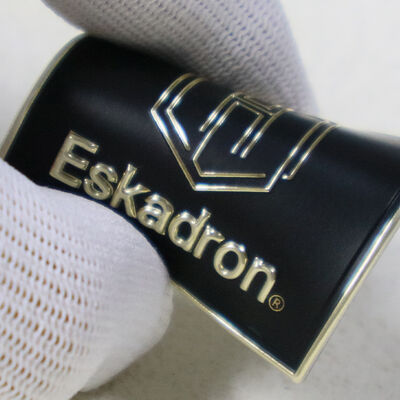 Label điện áp TPU tùy chỉnh | Logo vàng dập nổi 3D cho trang phục cưỡi ngựa