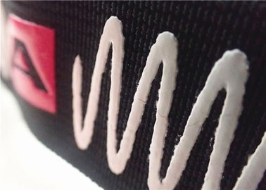Smooth Feel Shiny Surface Dải đàn hồi với màn hình in logo Silicon