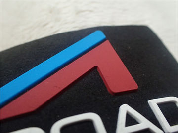 Miếng dán logo cao su silicon 3D hai màu