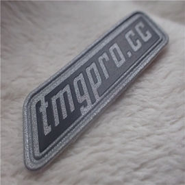 Quần áo nam ngoài trời Quần áo phản quang PU Leather Patch Dòng cao tần