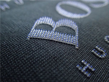 Nhãn truyền nhiệt bền bền Bàn chải Dots Logo 3D đầy màu sắc