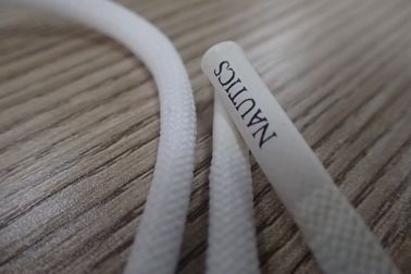 Logo tùy chỉnh Dây polyester không đàn hồi với kết thúc Matt Silicone cho áo Quần áo