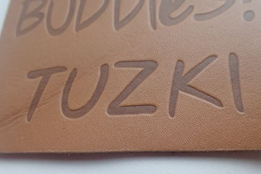 Nhà sản xuất Logo tùy chỉnh Logo Bản vá da nổi cho túi xách, cho mũ / quần áo