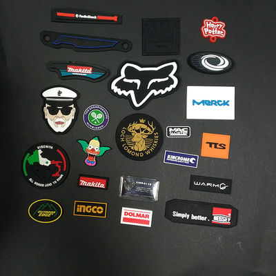Logo được cá nhân hóa 3D May bản vá in đính từ thẻ Huy hiệu silicon dập nổi