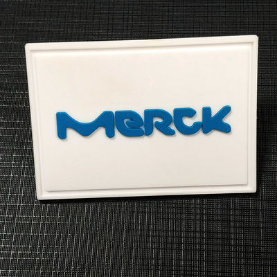 Logo được cá nhân hóa 3D May bản vá in đính từ thẻ Huy hiệu silicon dập nổi