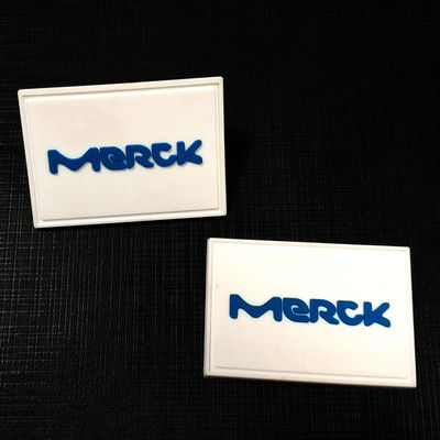 Logo được cá nhân hóa 3D May bản vá in đính từ thẻ Huy hiệu silicon dập nổi