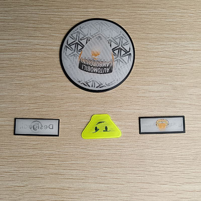 Báo chí tần số cao 3D TPU Nhãn hàng may nổi Bản vá riêng cho áo khoác