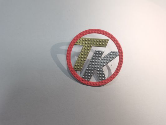 Thiết kế tùy chỉnh Nhãn dán nổi 3d TPU Nhãn truyền nhiệt Logo Sắt trên hàng may mặc