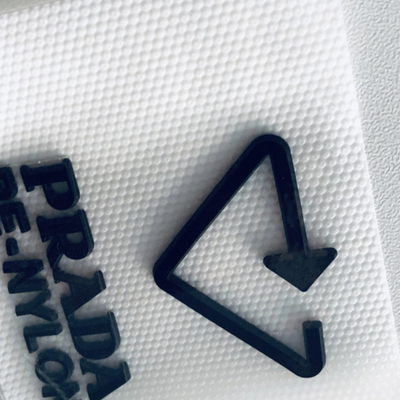 Hiệu ứng 3D Nhãn truyền nhiệt silicone thân thiện với môi trường Màu Pantone cho hàng may mặc
