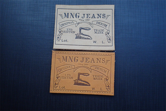 Nhãn vá da quần jean thân thiện với môi trường Logo in nổi cho đồng phục