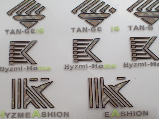 Quần áo 3D Silicone Truyền nhiệt Nhãn Logo tùy chỉnh cho những nơi khác nhau