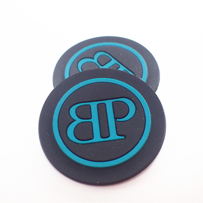 Logo PVC 3D Nâng cao phông chữ màu xanh lá cây Bản vá logo tùy chỉnh cho quần áo
