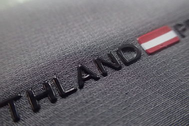 3D TPU Heat Heat Quần áo Nhãn cho áo thể thao Polo Quần áo thể thao của BV BV Áo thể thao